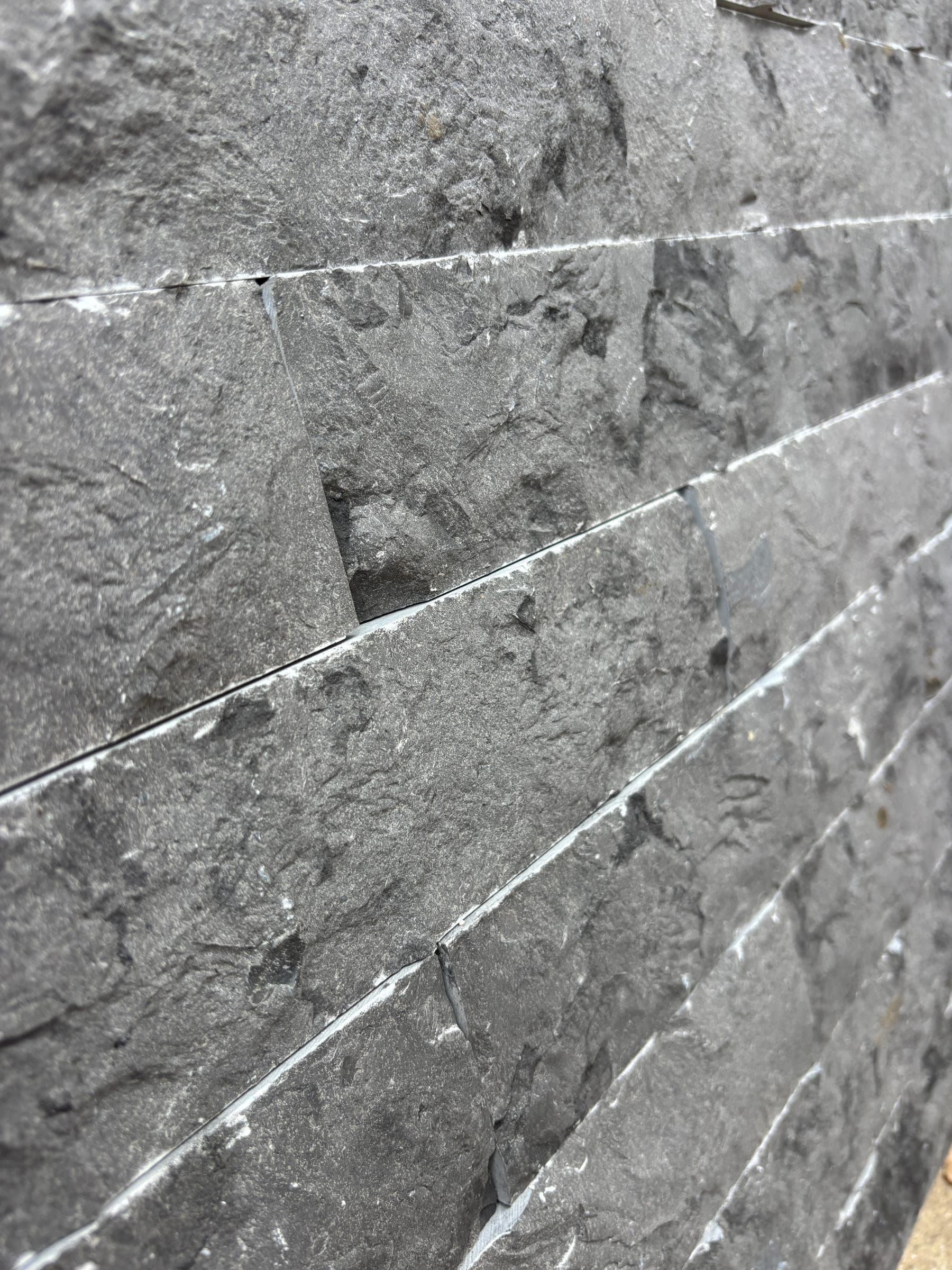 Anthracite marble